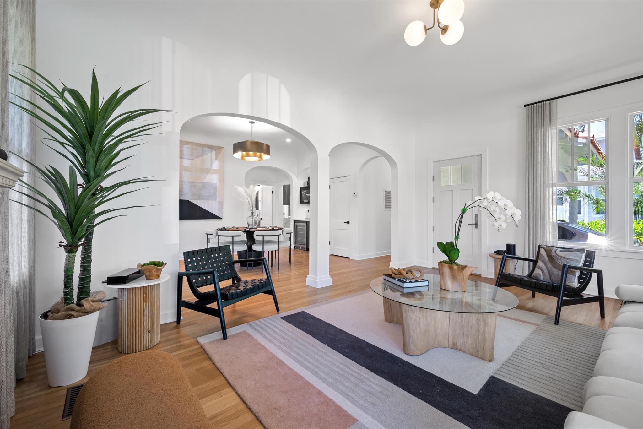 516 N Swinton Avenue