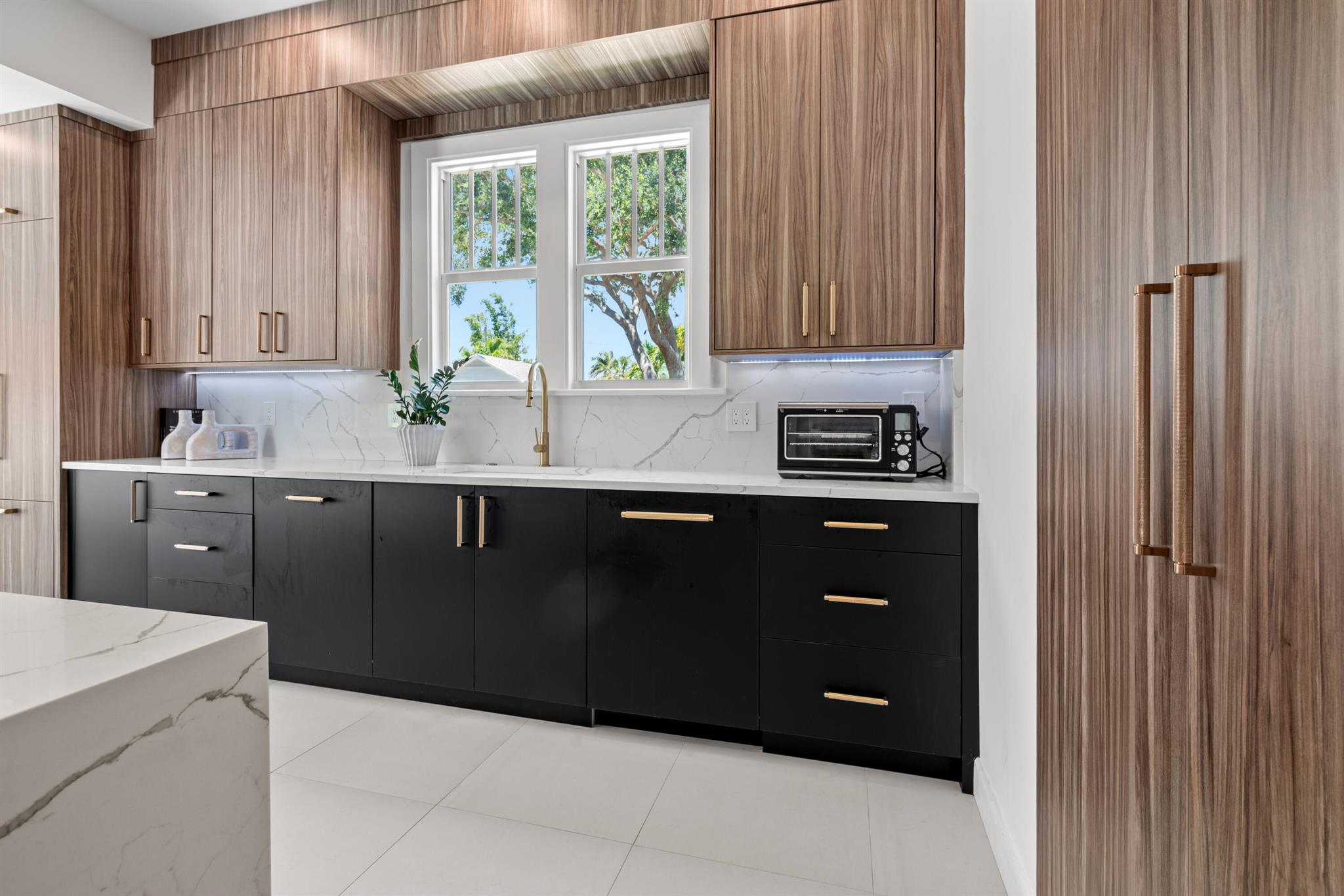 516 N Swinton Avenue