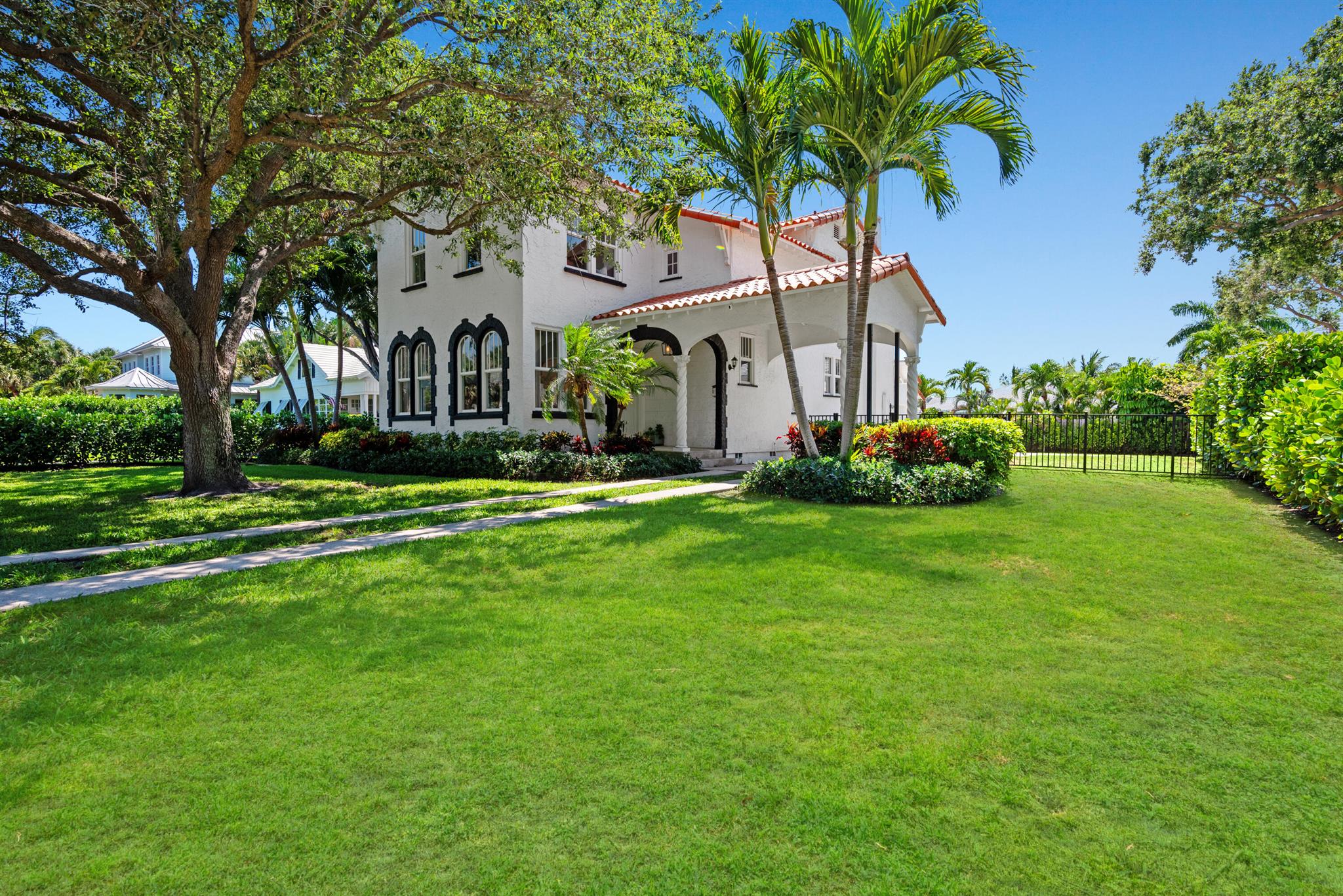 516 N Swinton Avenue