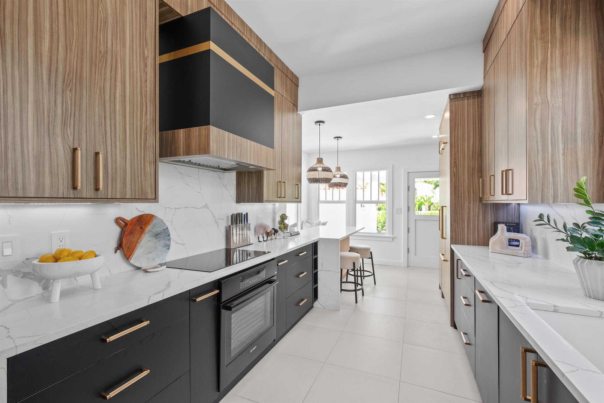 516 N Swinton Avenue