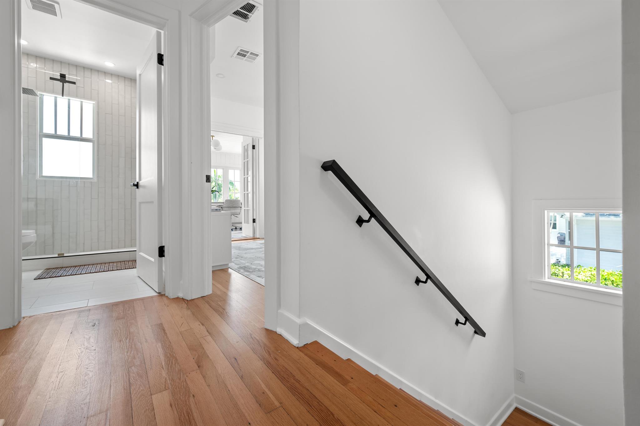 516 N Swinton Avenue