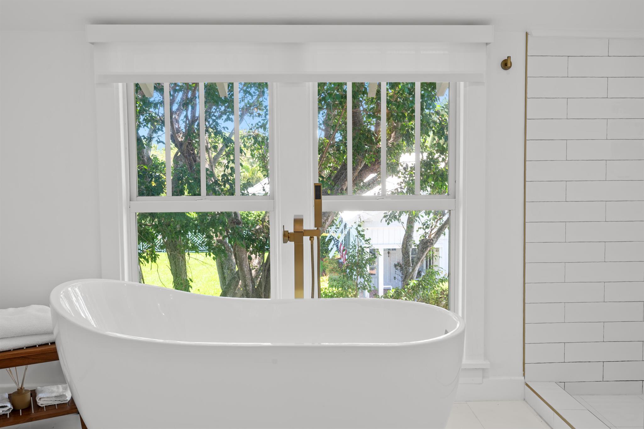 516 N Swinton Avenue