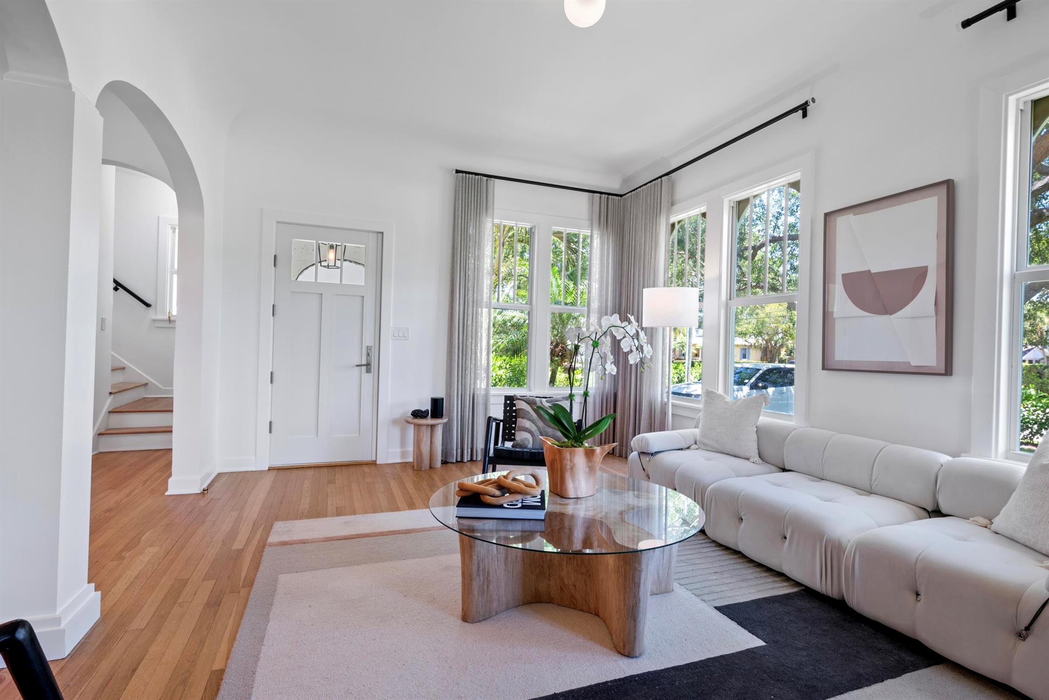 516 N Swinton Avenue