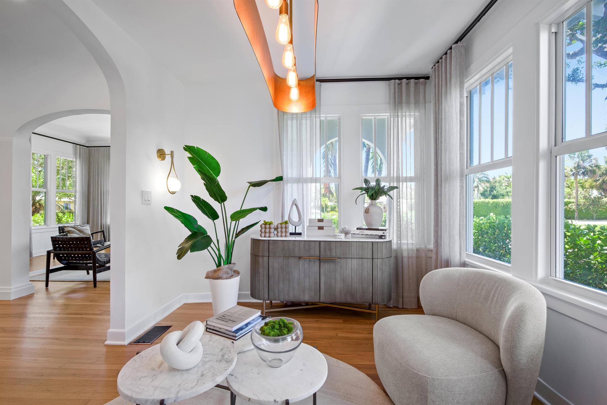 516 N Swinton Avenue