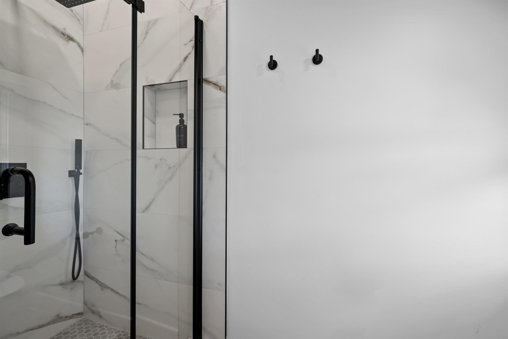 516 N Swinton Avenue