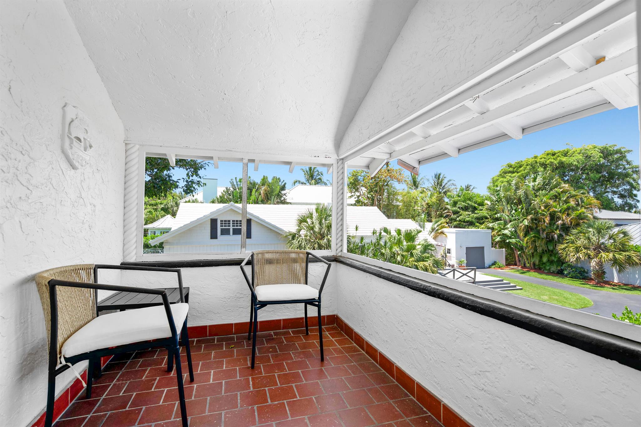 516 N Swinton Avenue