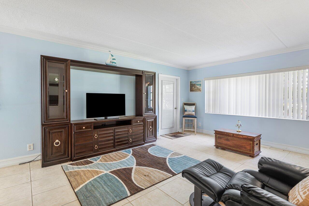 4500 N Flagler Drive D5