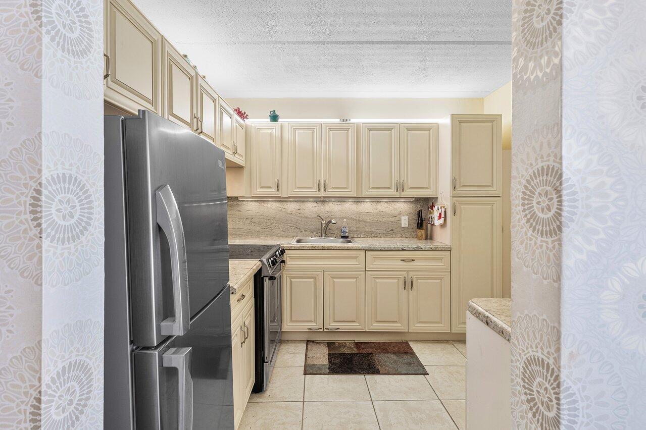 4500 N Flagler Drive D5