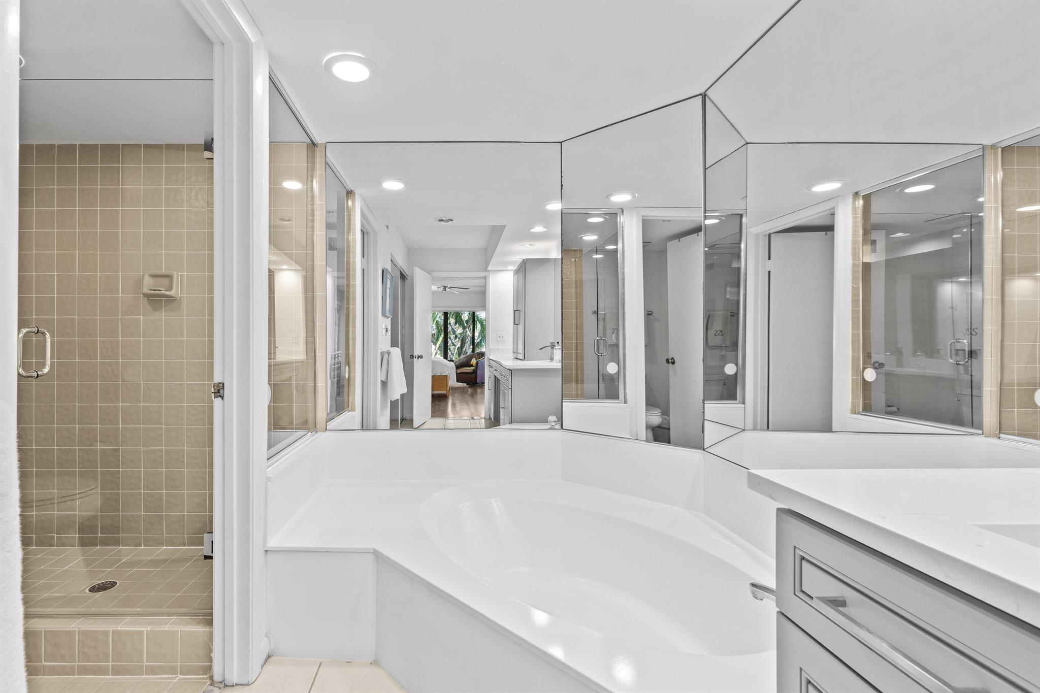 7533 Glendevon Lane 905