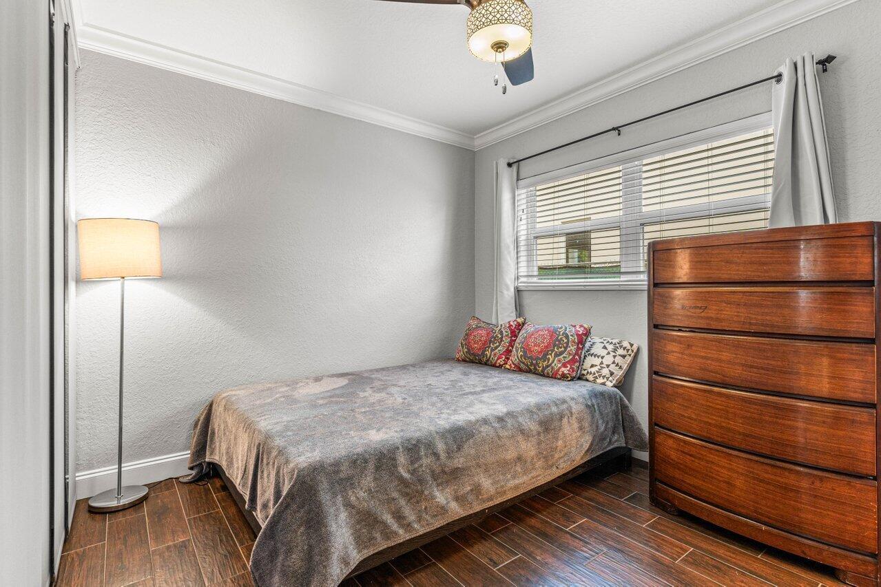 744 NE 14th Avenue 2