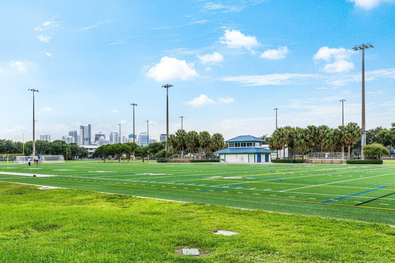 744 NE 14th Avenue 2