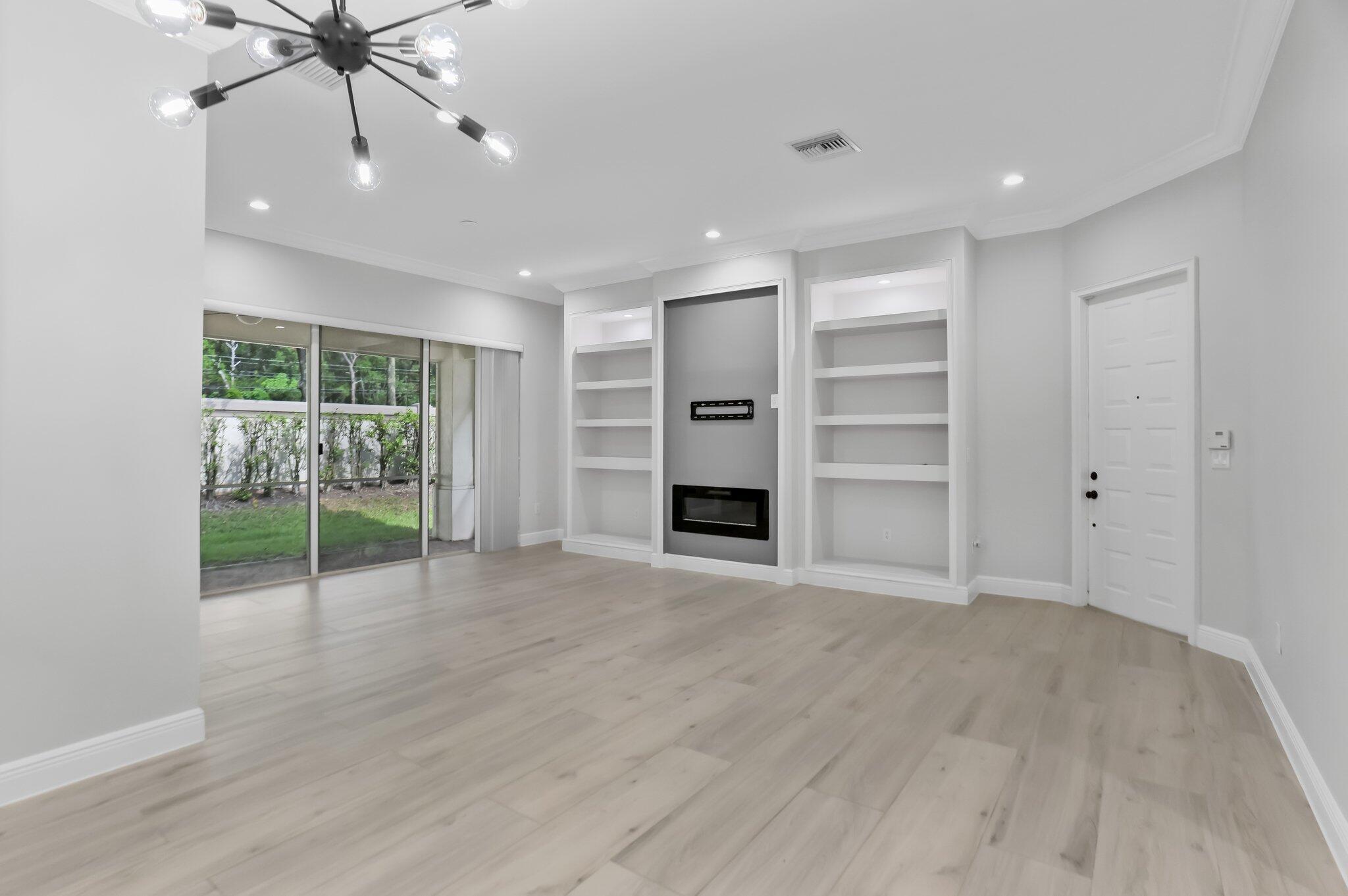 6365 Bella Circle 705