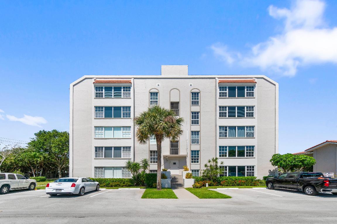 250 NE 20th Street 1220