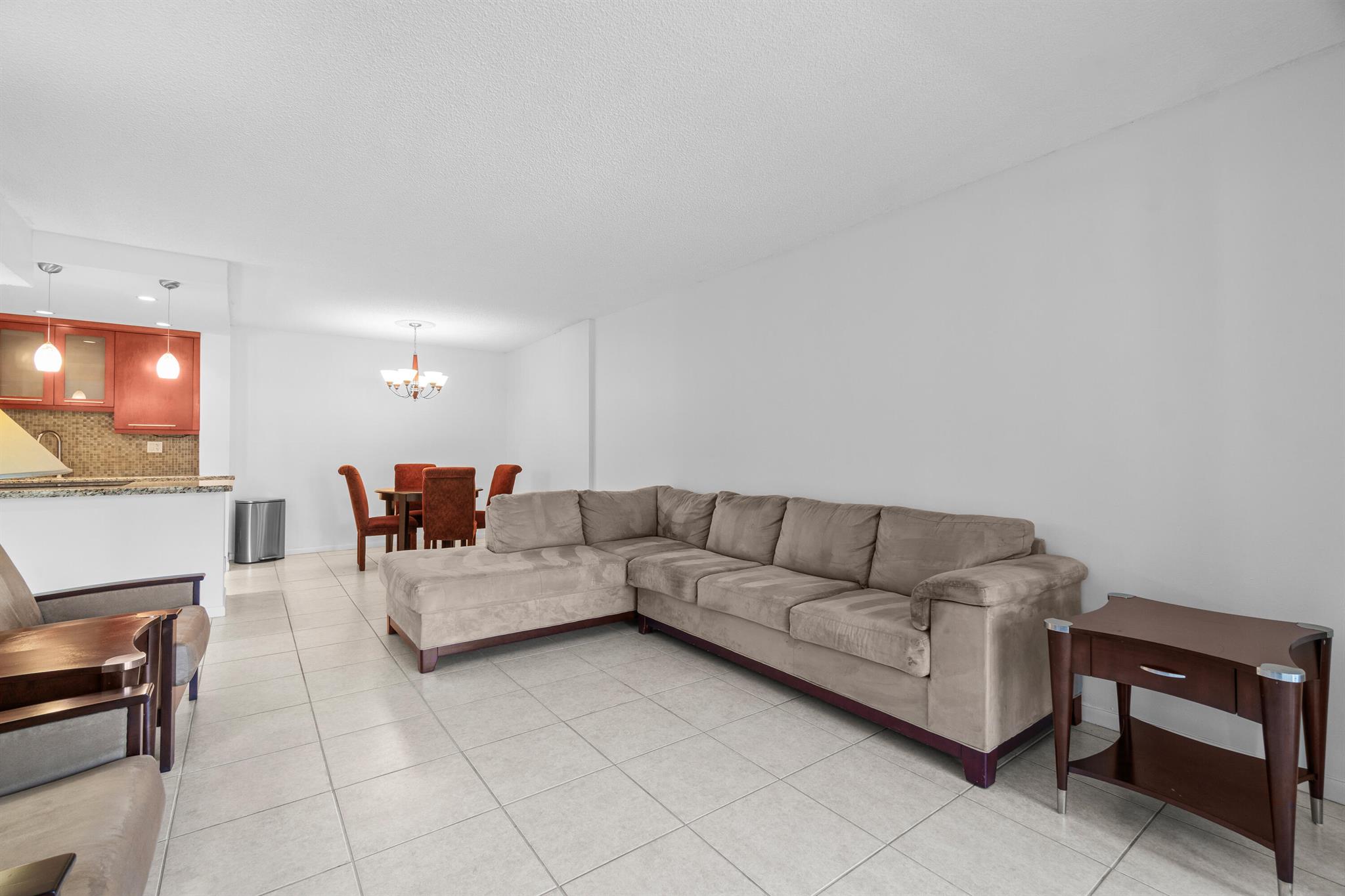 250 NE 20th Street 1220