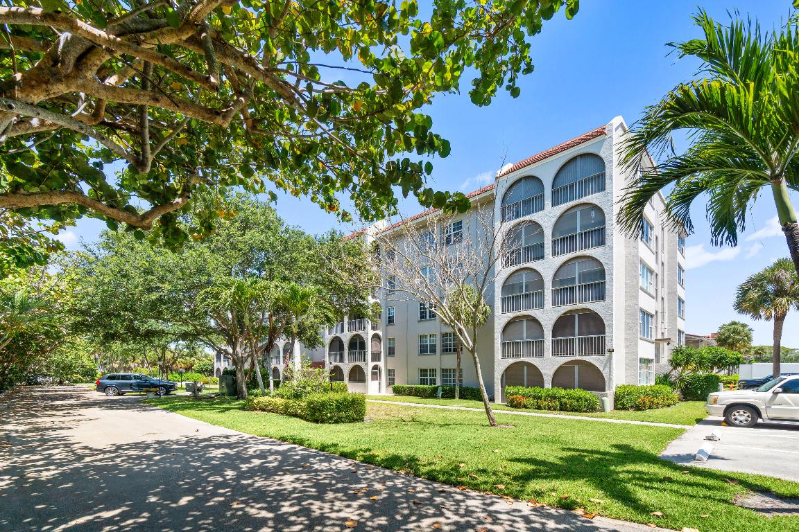 250 NE 20th Street 1220