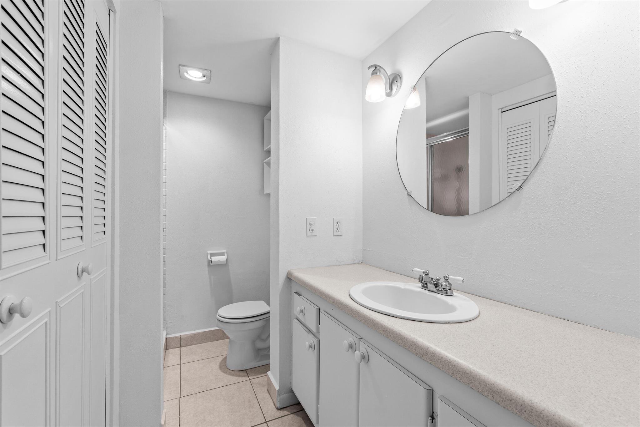 250 NE 20th Street 1220