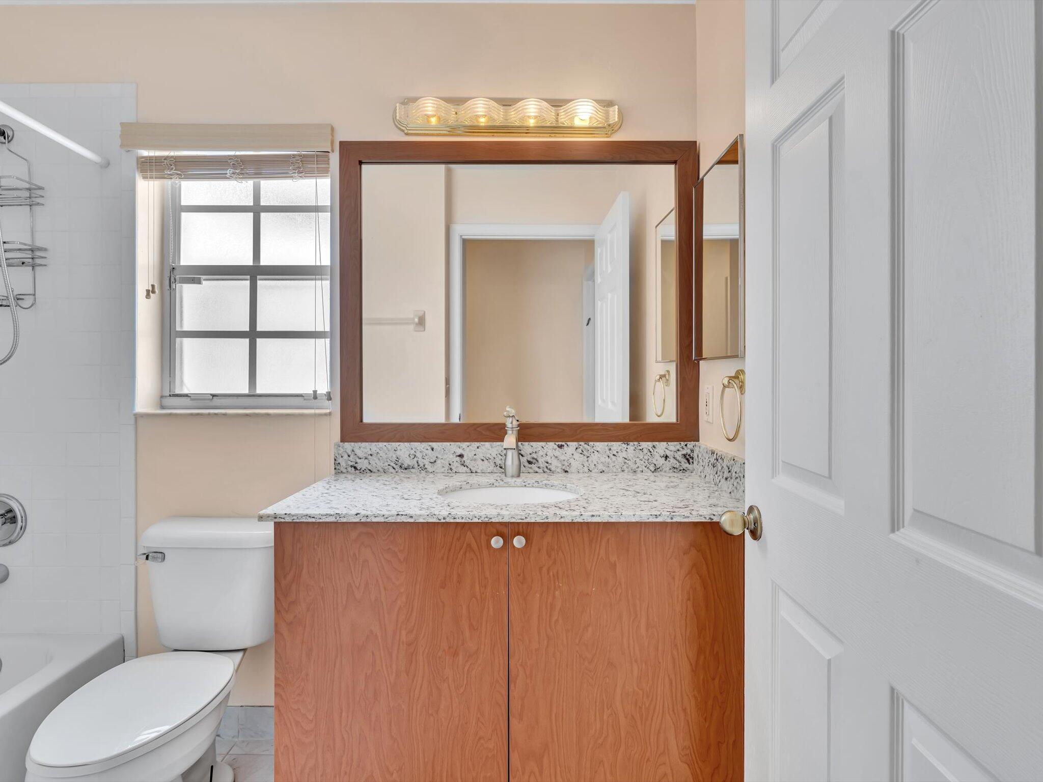 18458 Via Di Sorrento, Boca Raton