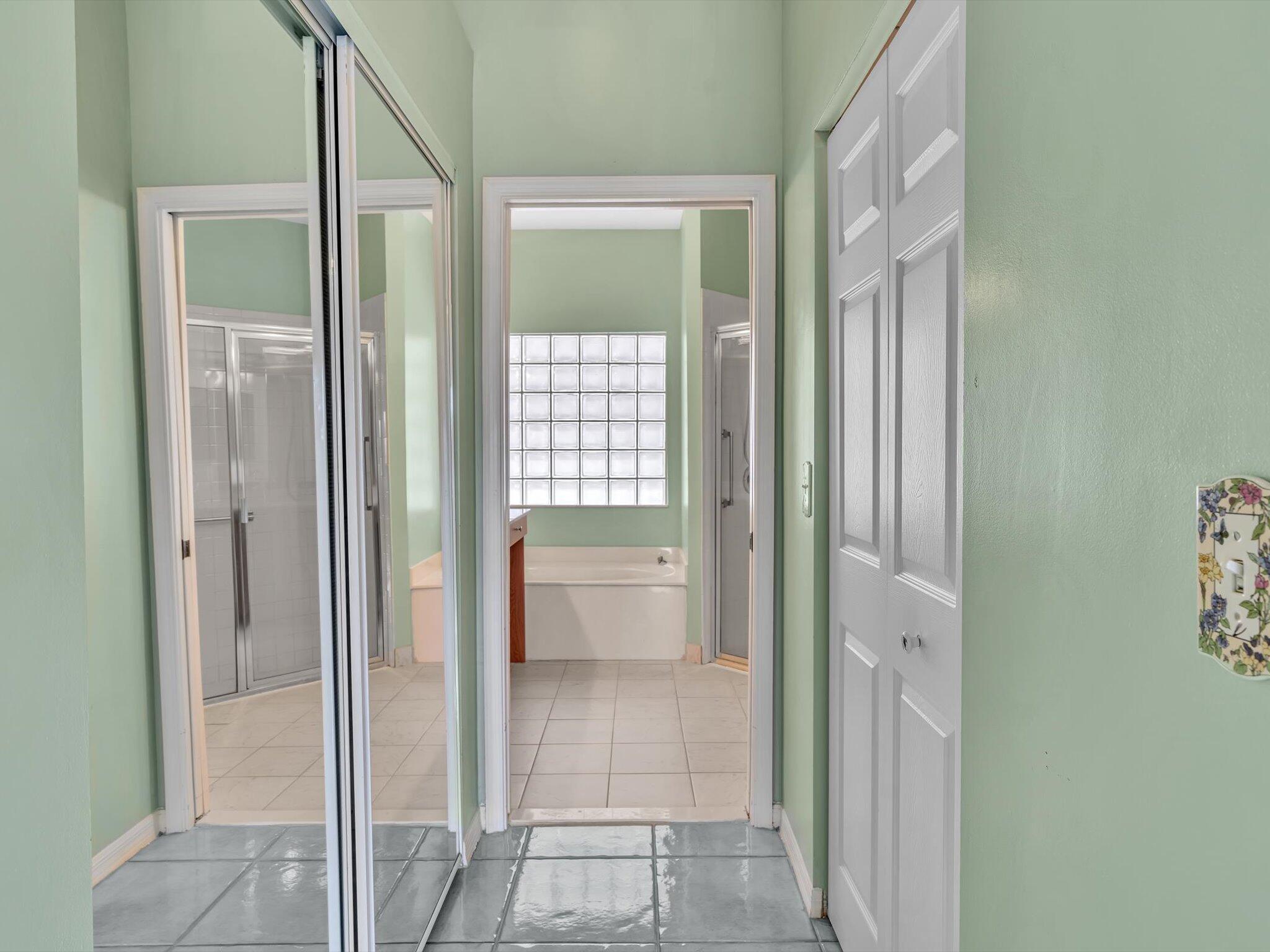 18458 Via Di Sorrento, Boca Raton