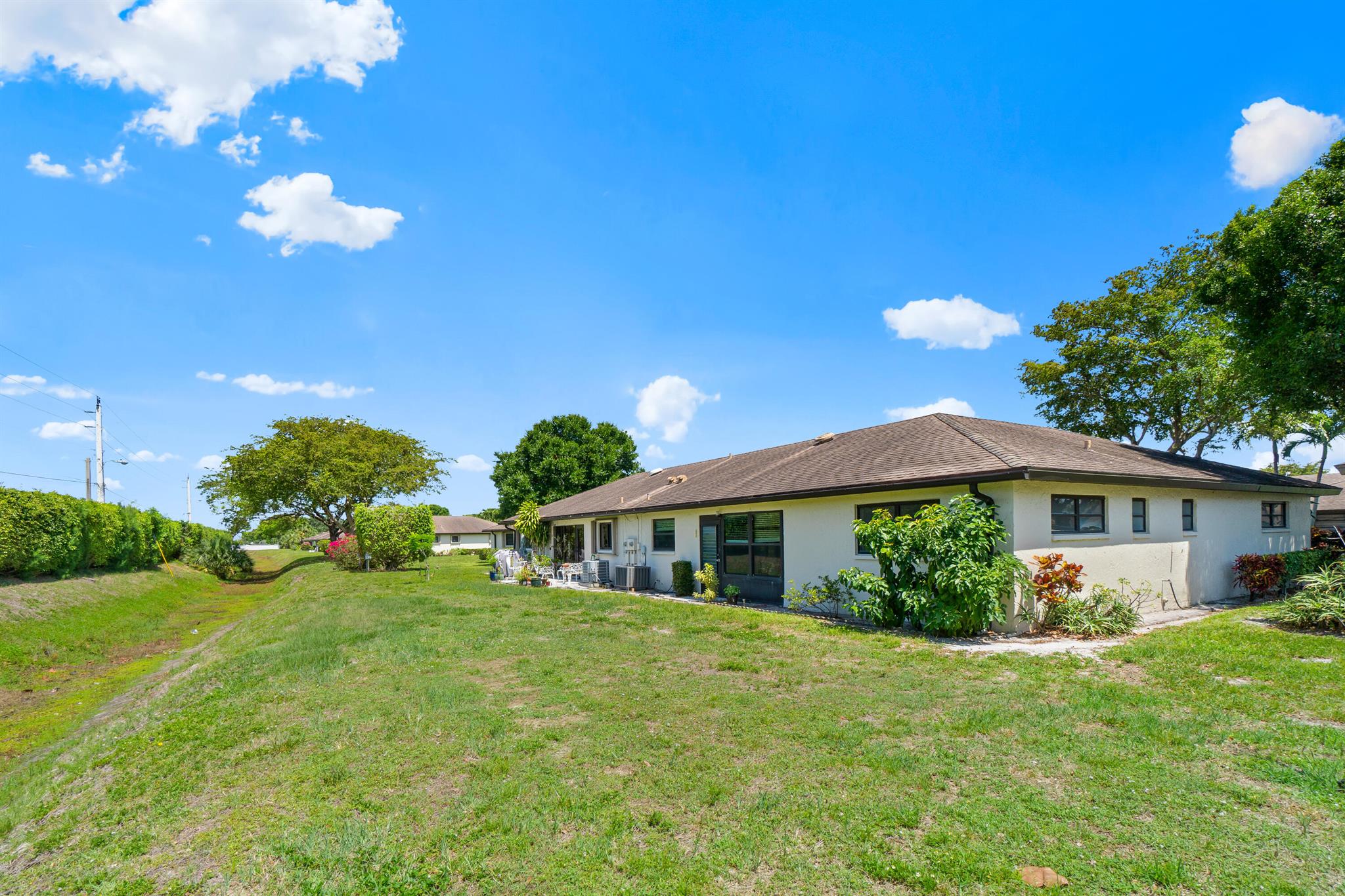 4657 Greentree Place A