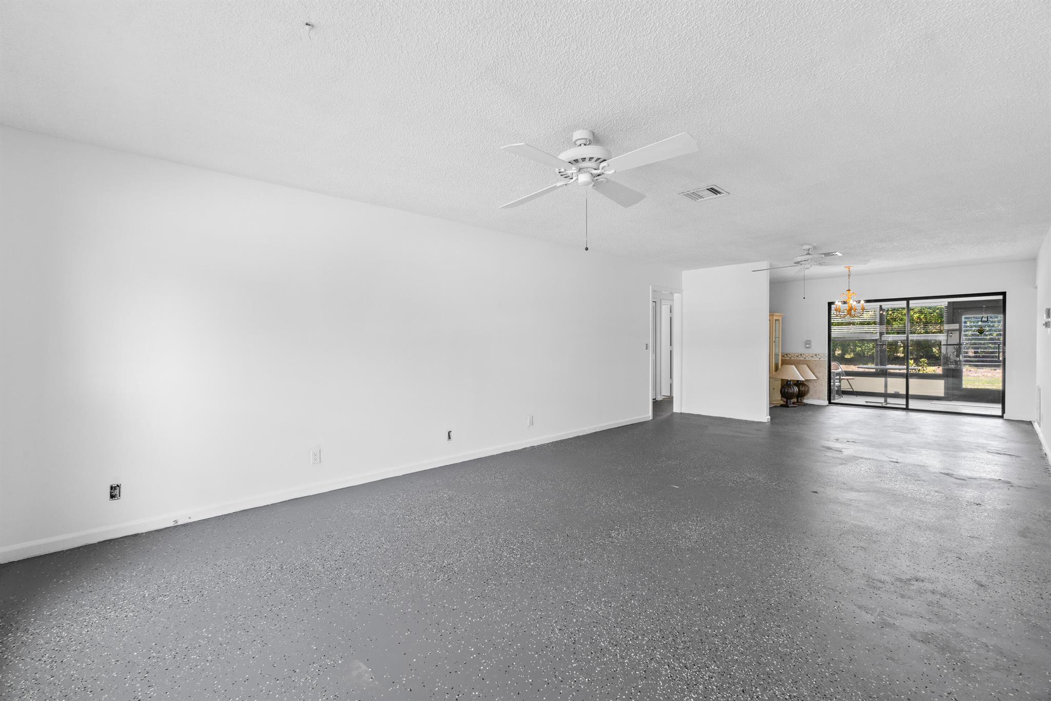 4657 Greentree Place A