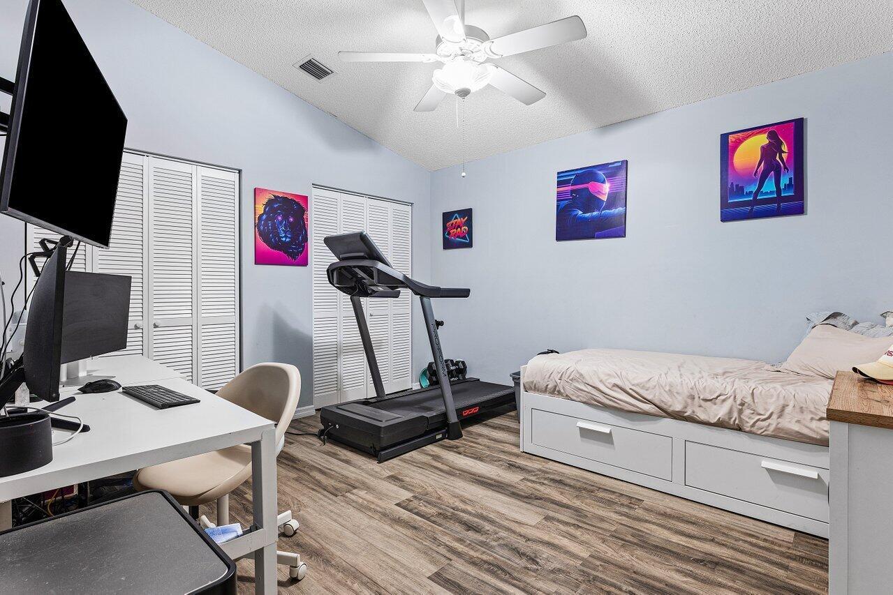 5350 Casa Real Drive