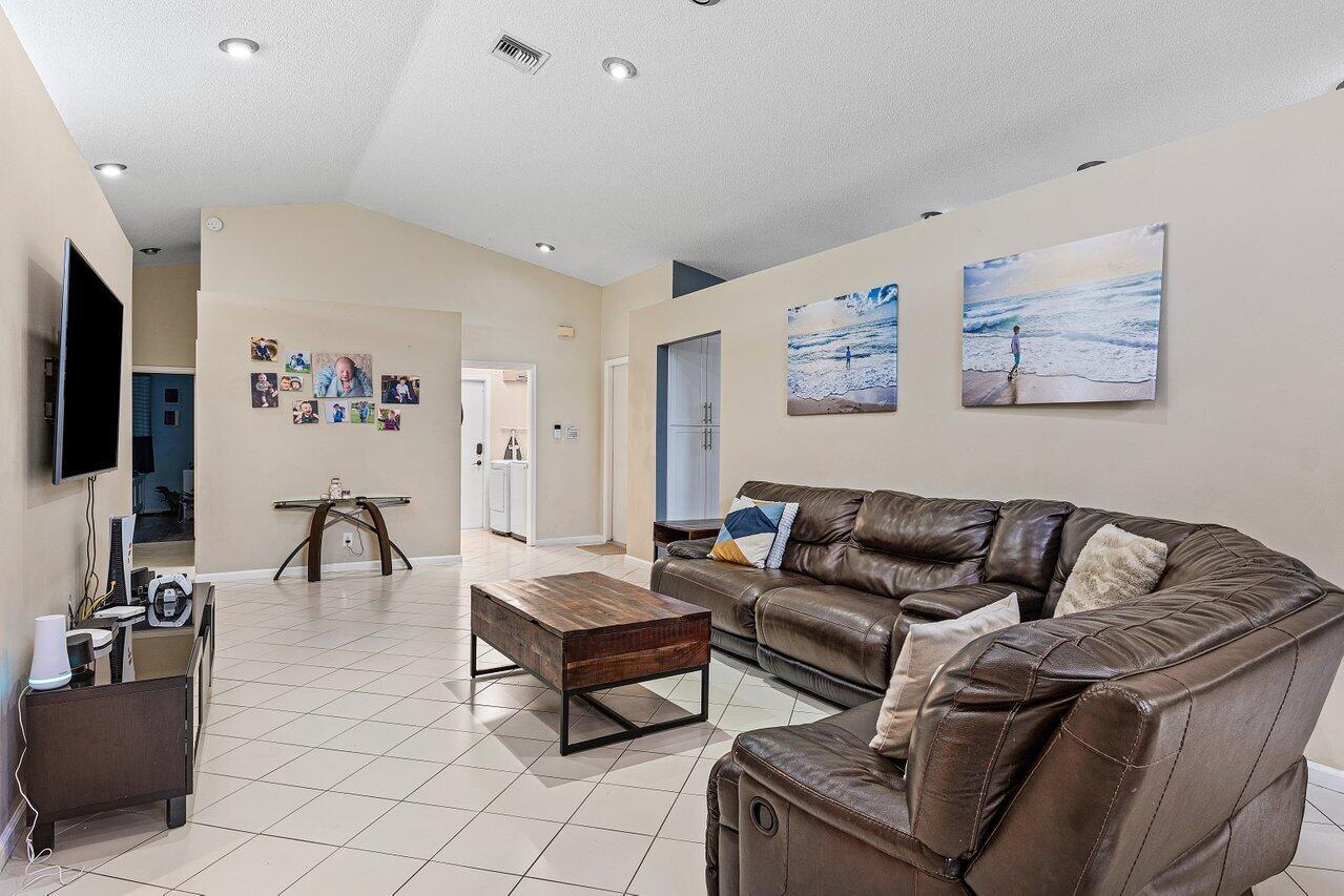 5350 Casa Real Drive