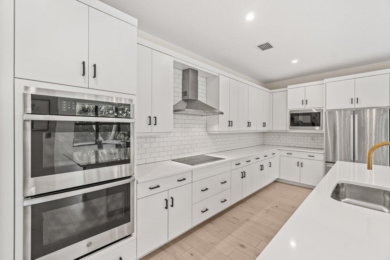 9610 Sterling Shores Street