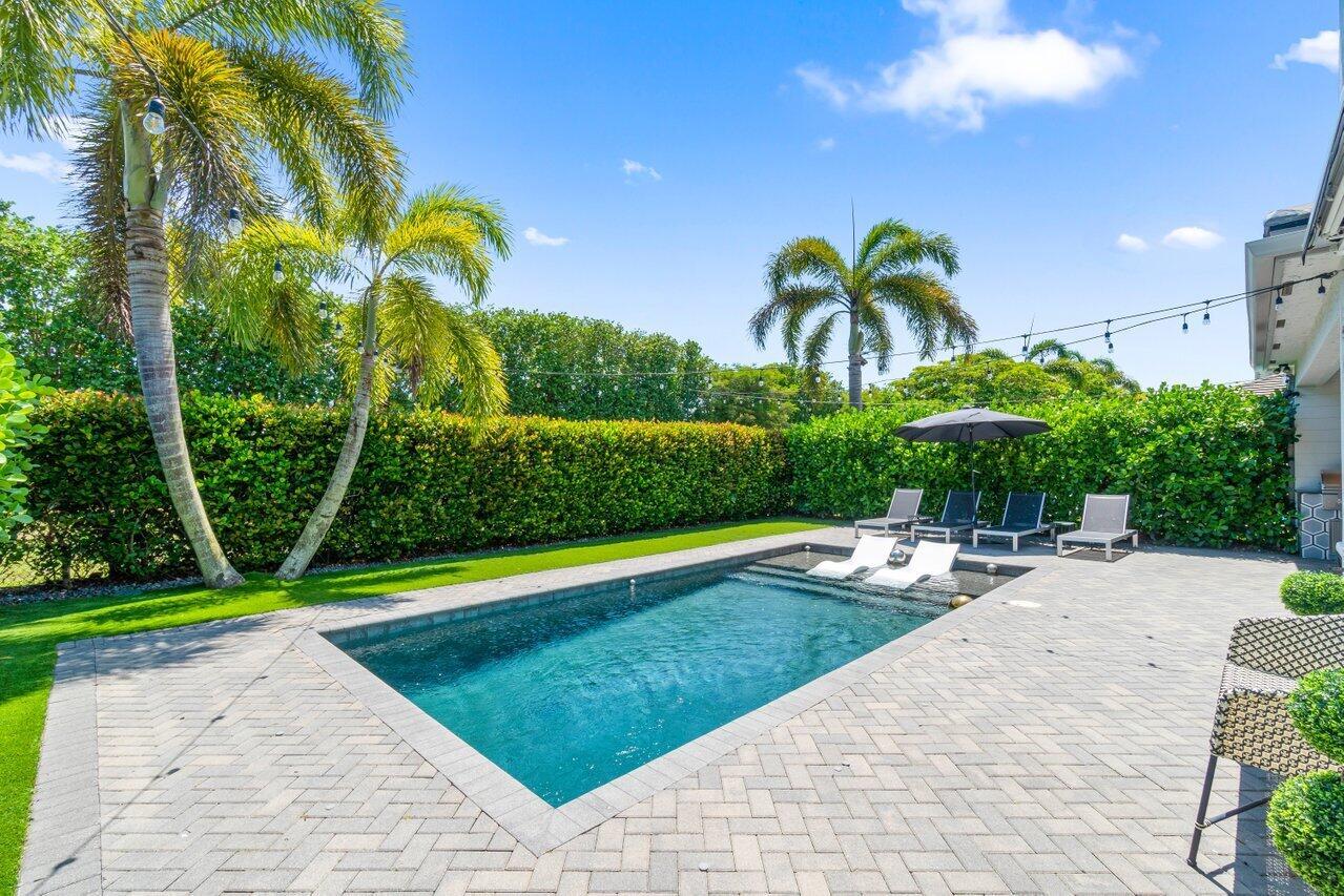 9610 Sterling Shores Street