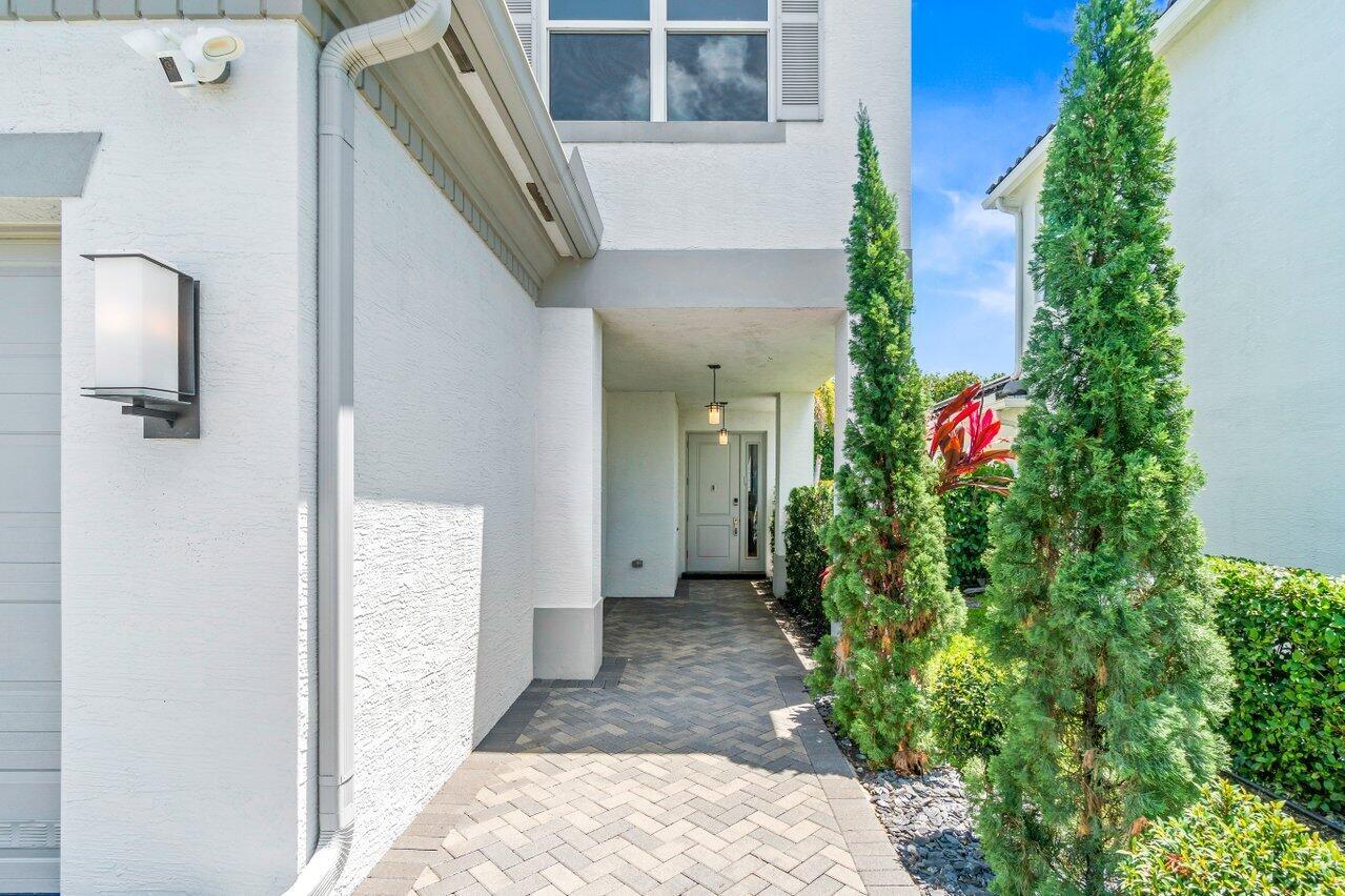 9610 Sterling Shores Street