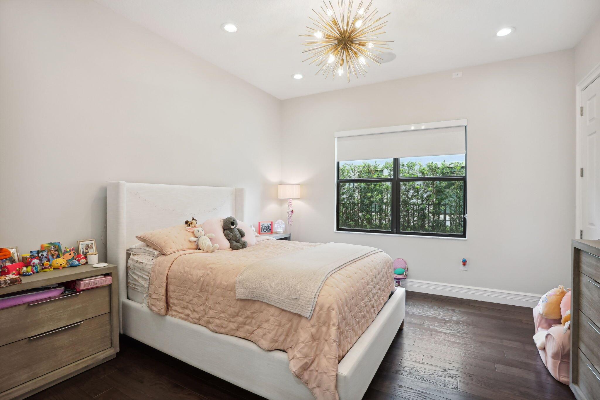 16770 Burlington Bristol Lane