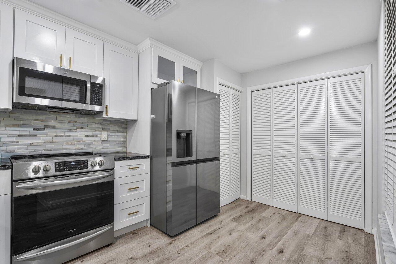 7508 La Paz Boulevard 207