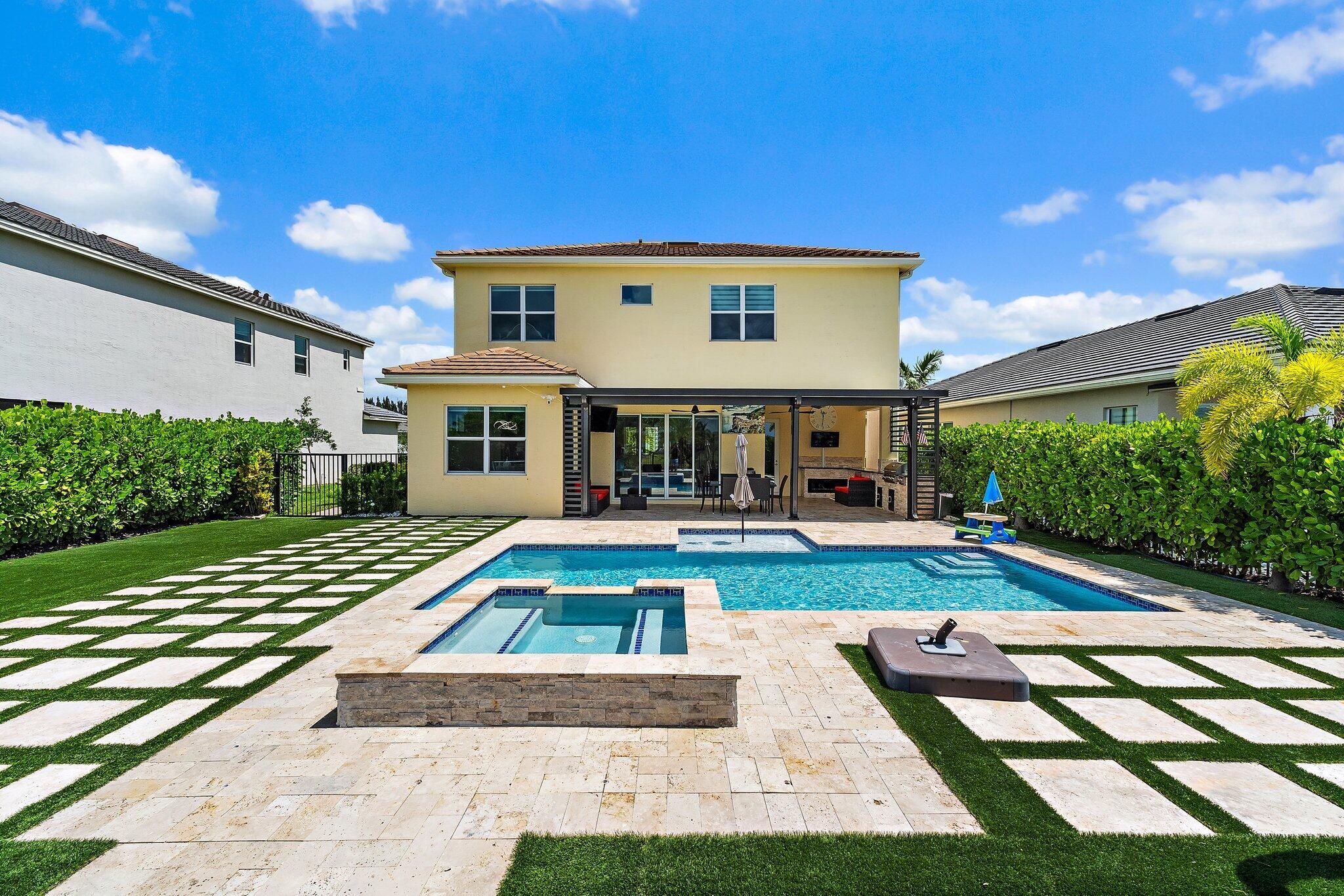 15834 Hummingbird Lane