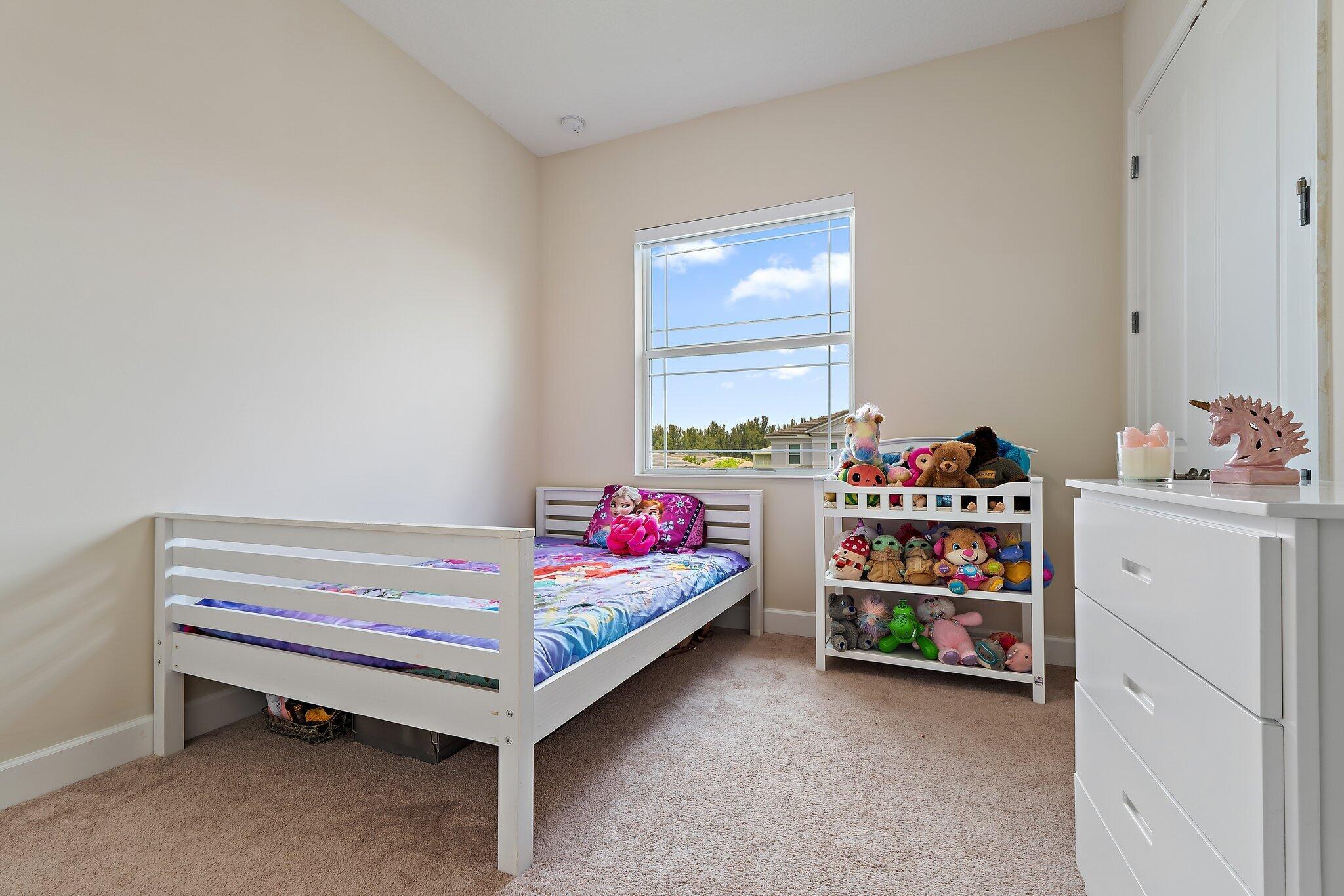 15834 Hummingbird Lane