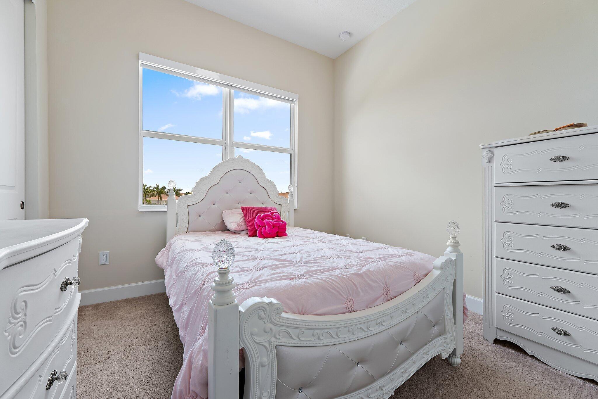 15834 Hummingbird Lane