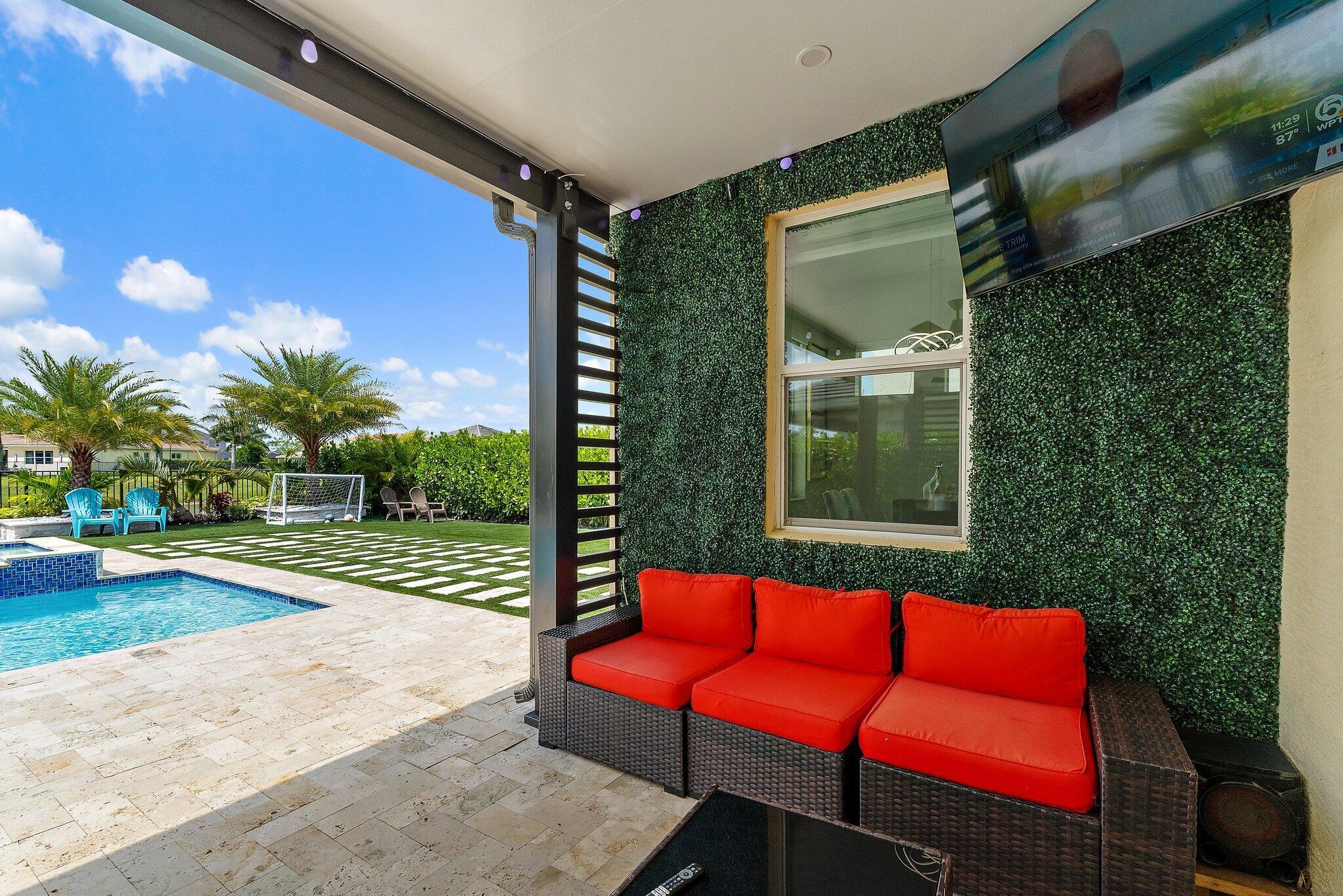 15834 Hummingbird Lane