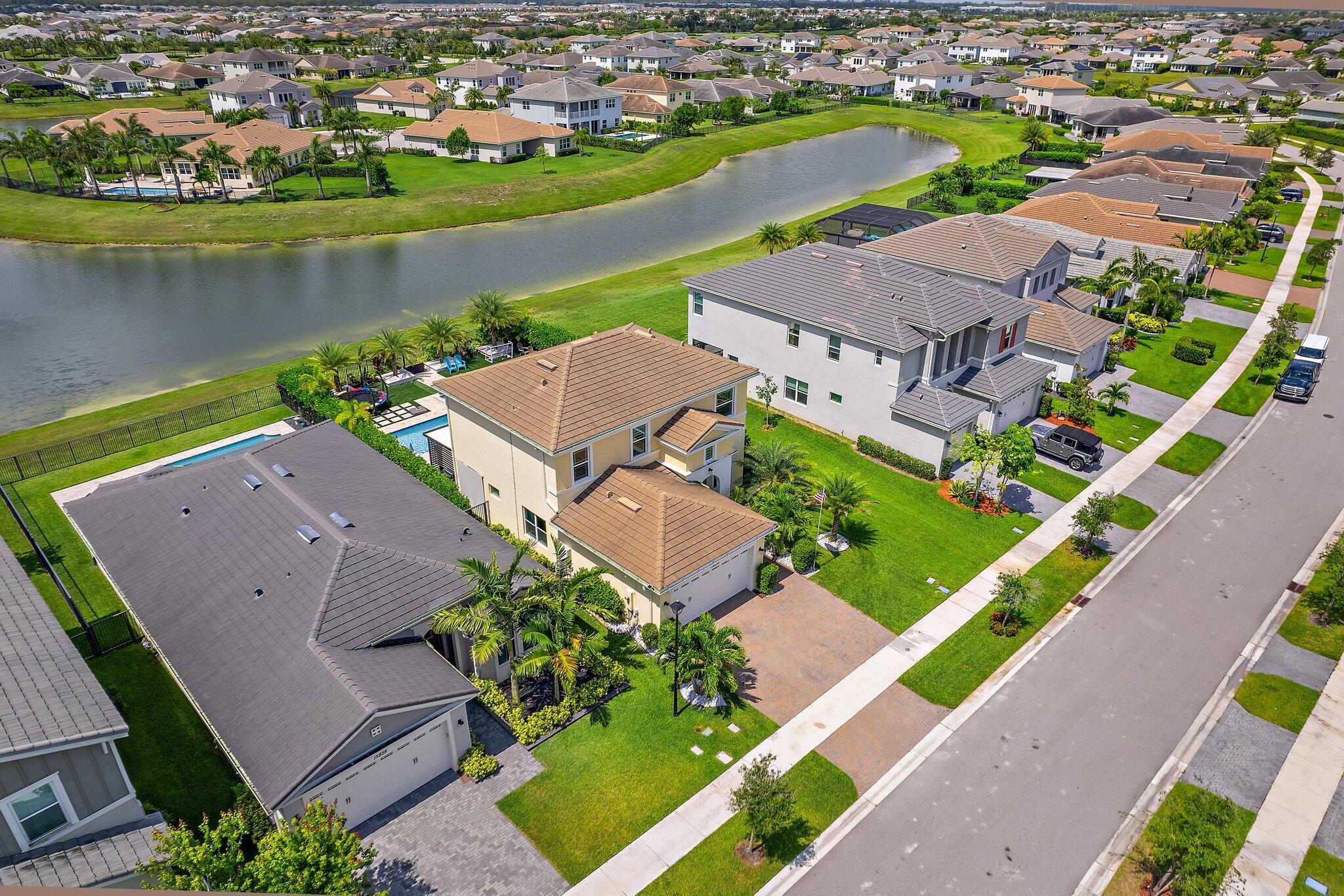 15834 Hummingbird Lane