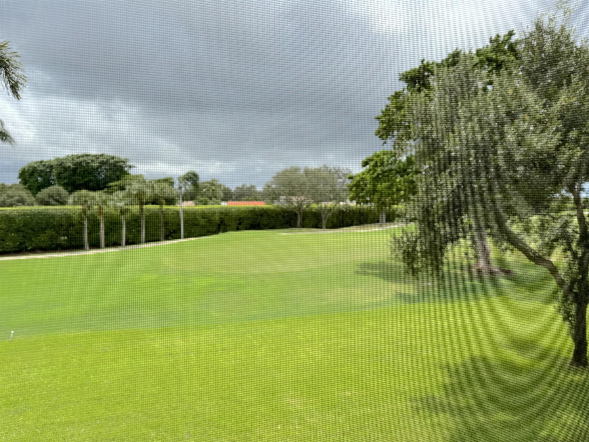 9 Stratford Drive E B