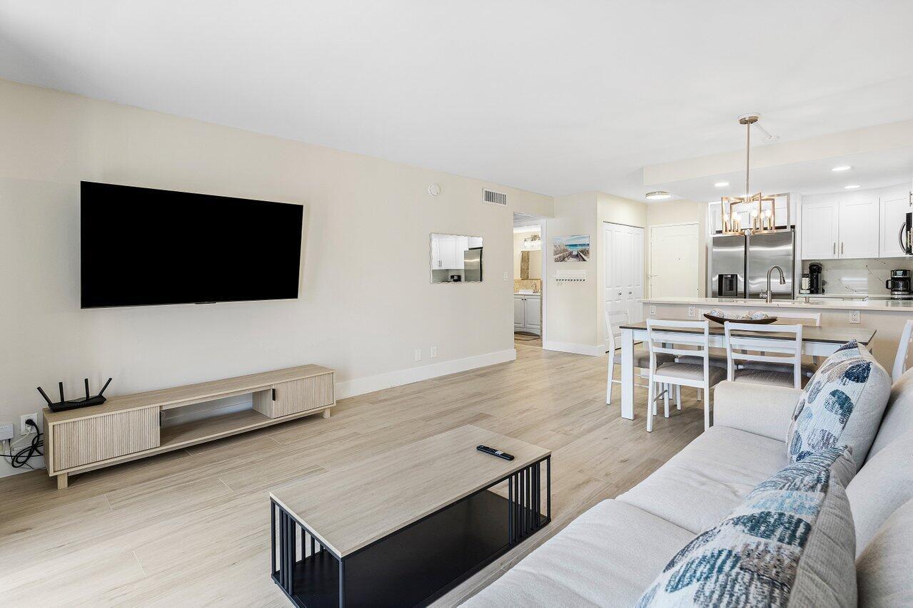 550 Bayshore Drive 312