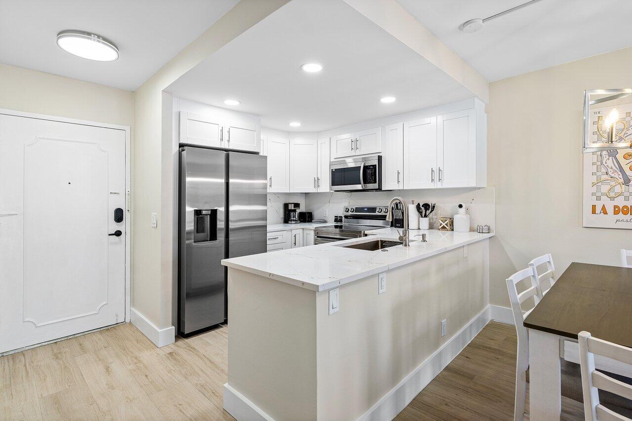 550 Bayshore Drive 312