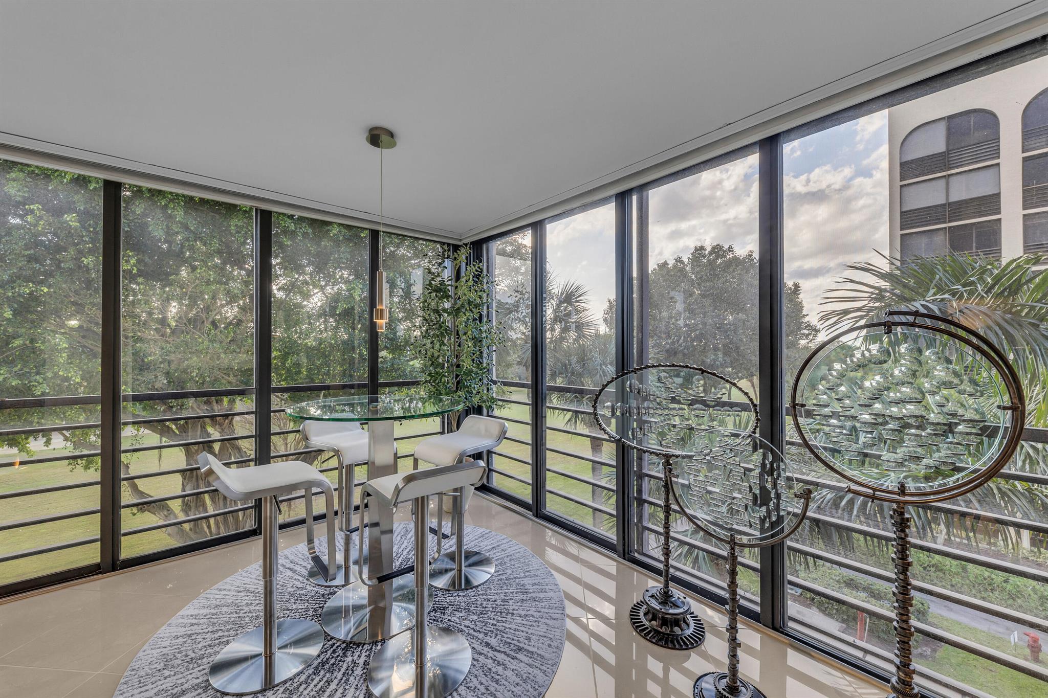 7572 Regency Lake Drive 402
