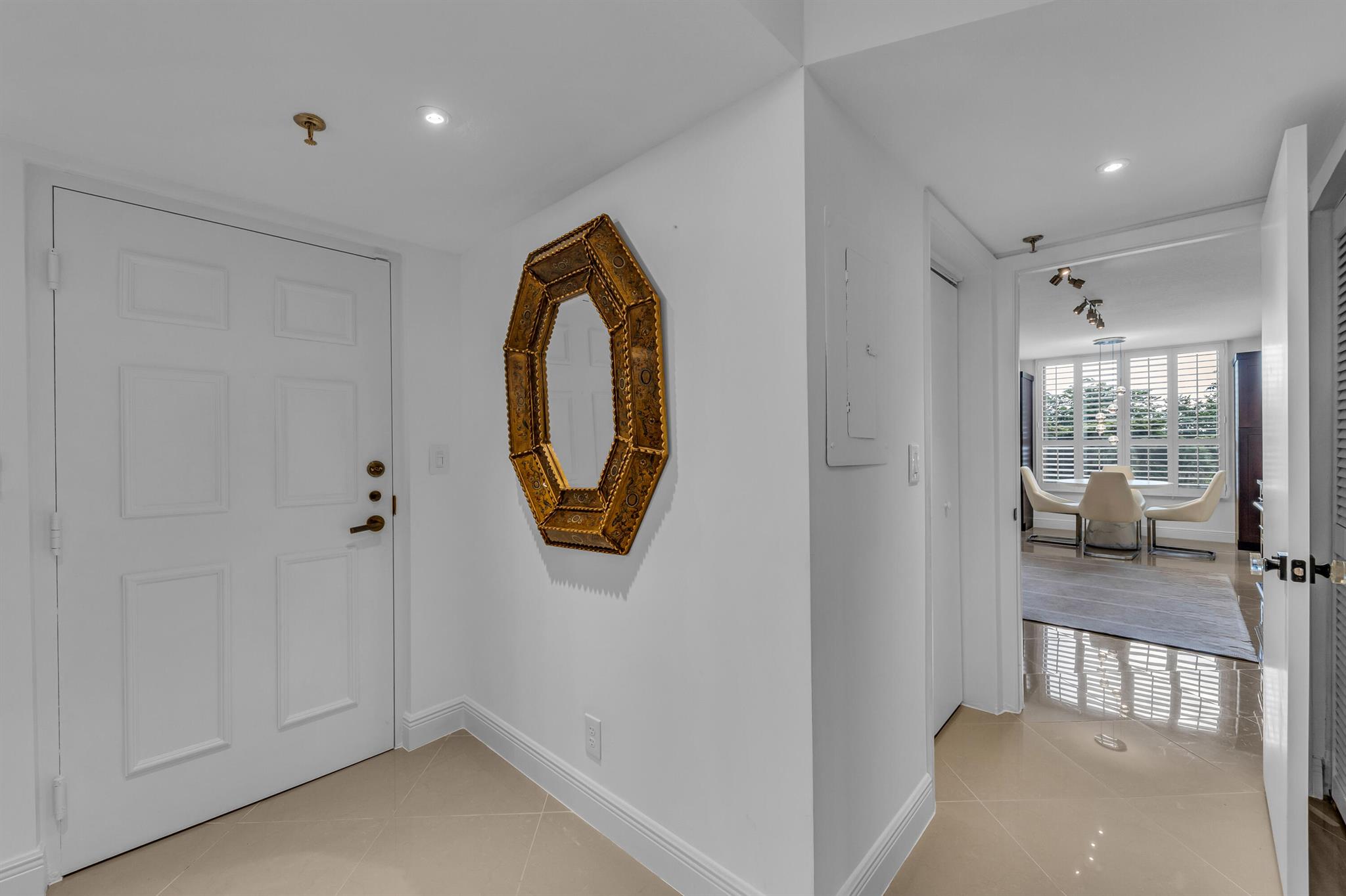 7572 Regency Lake Drive 402