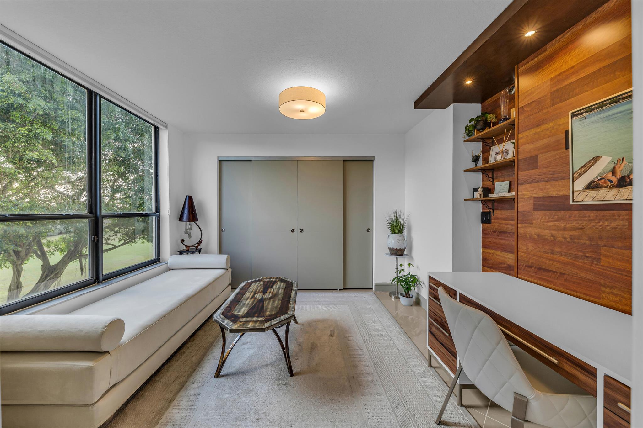 7572 Regency Lake Drive 402