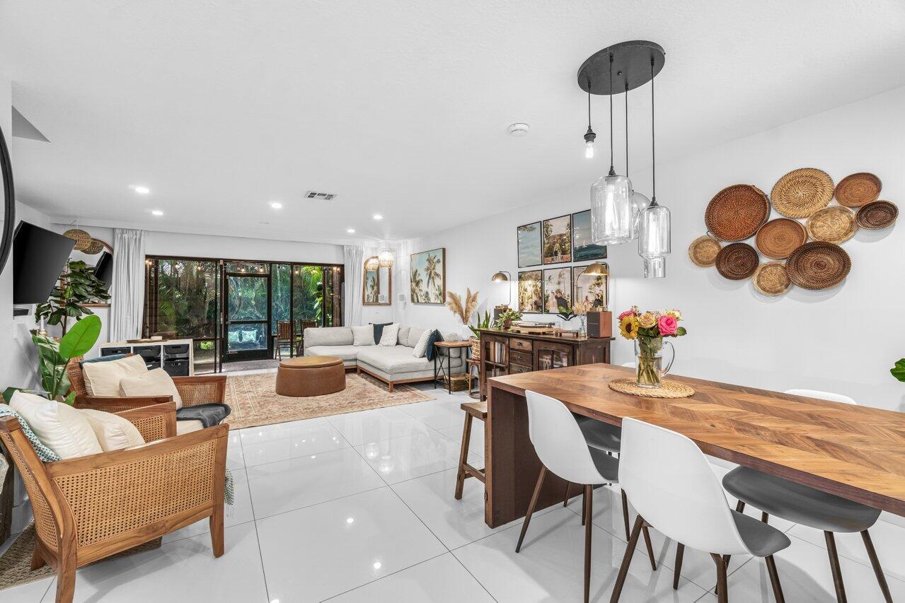 2104 NE 44 Street 20