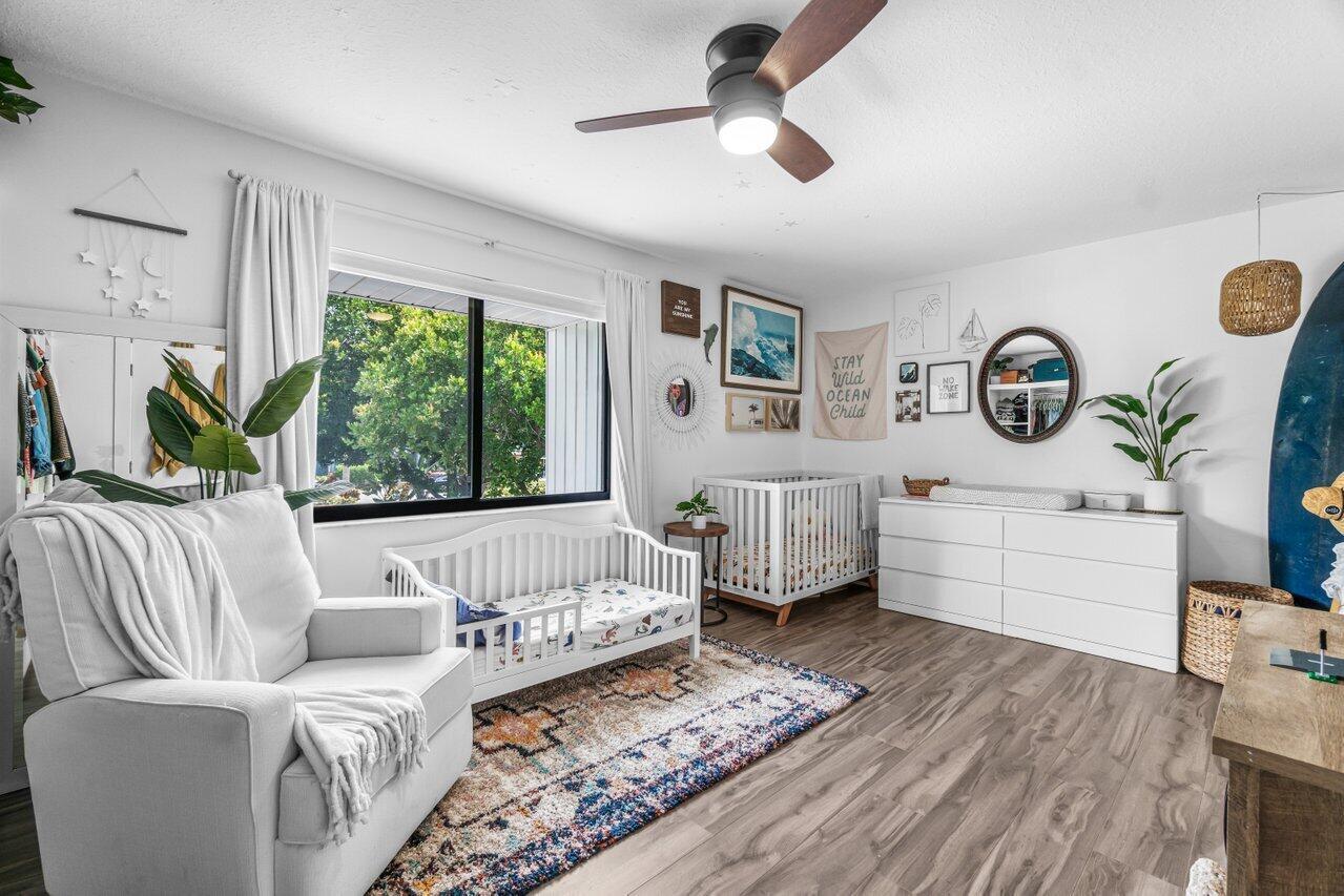 2104 NE 44 Street 20