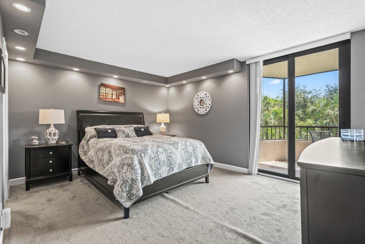 2070 Homewood Boulevard 4140