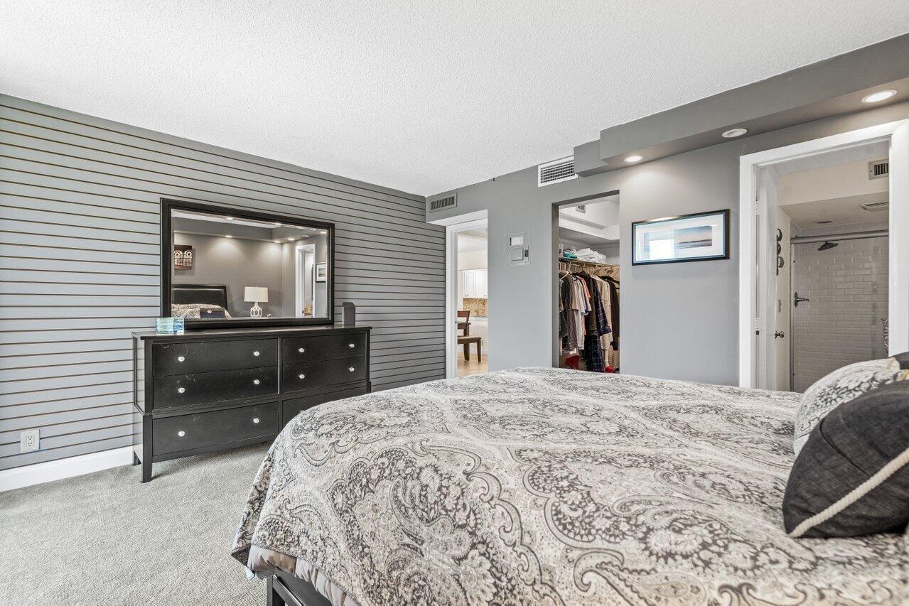 2070 Homewood Boulevard 4140