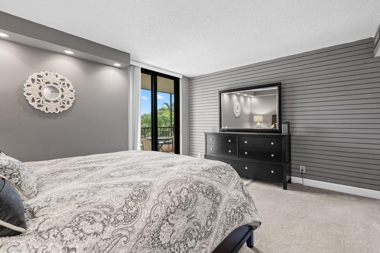 2070 Homewood Boulevard 4140