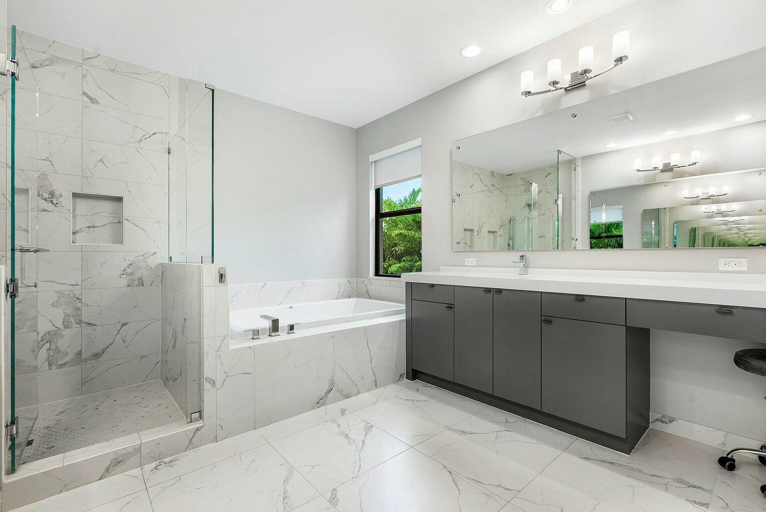 8635 Dearborn River Way