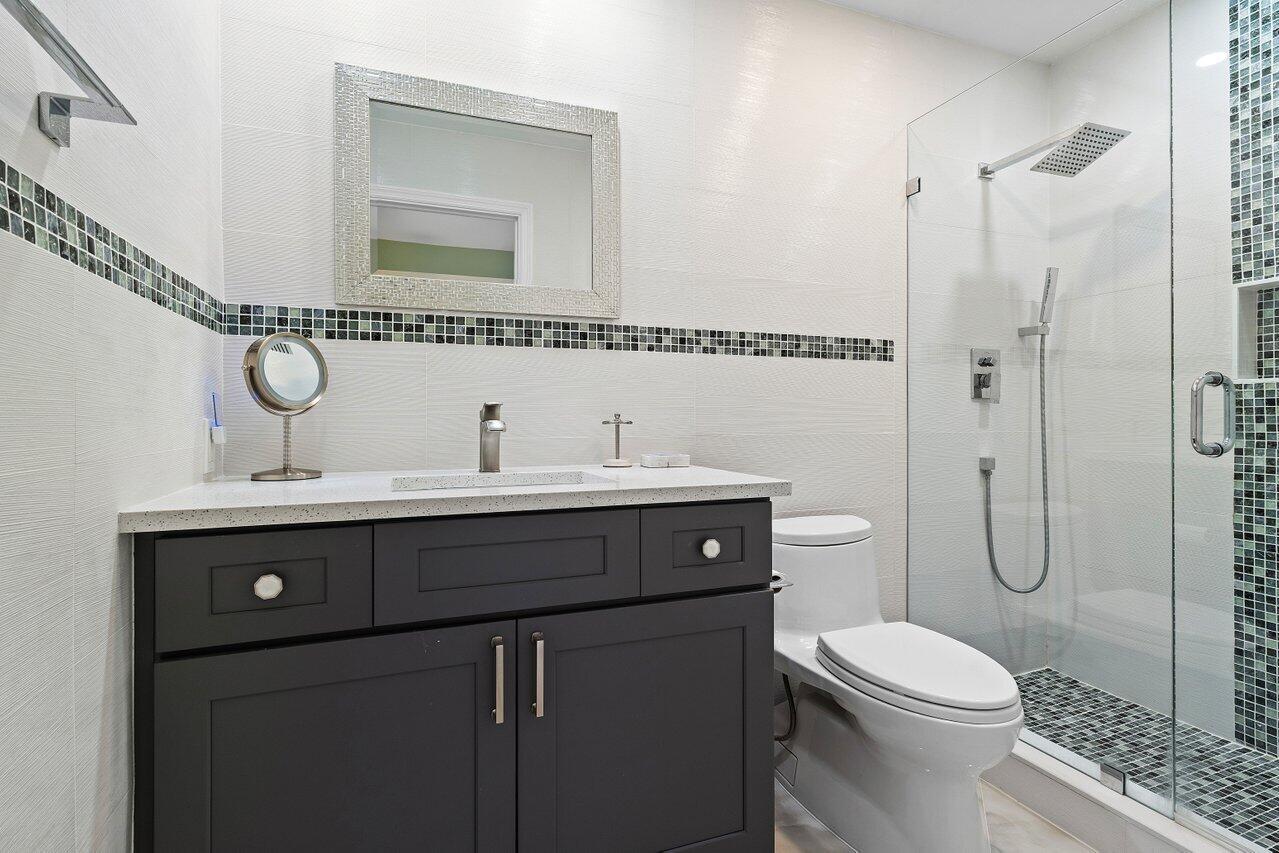 7578 Regency Lake Drive 802