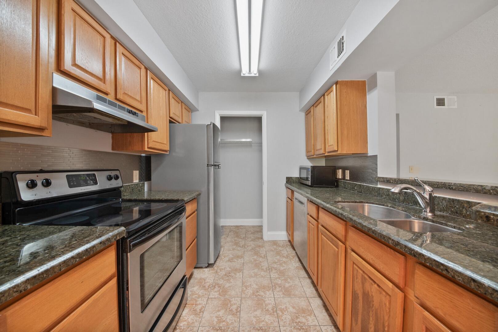 815 W Boynton Beach Boulevard 16-103